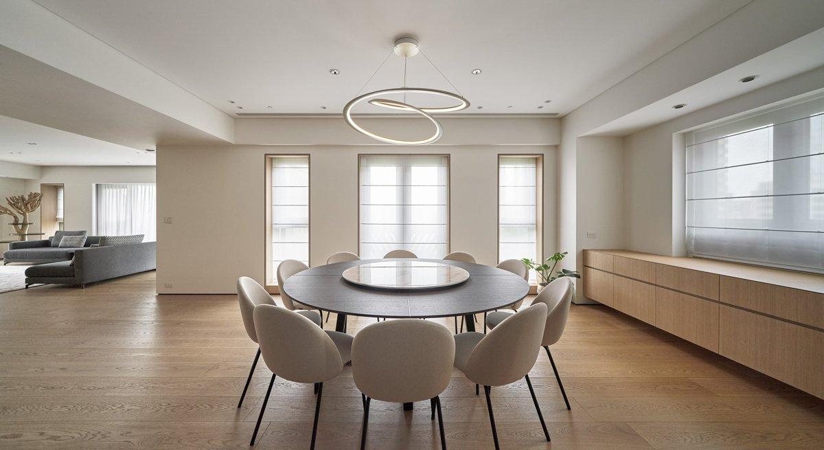 Dining collection