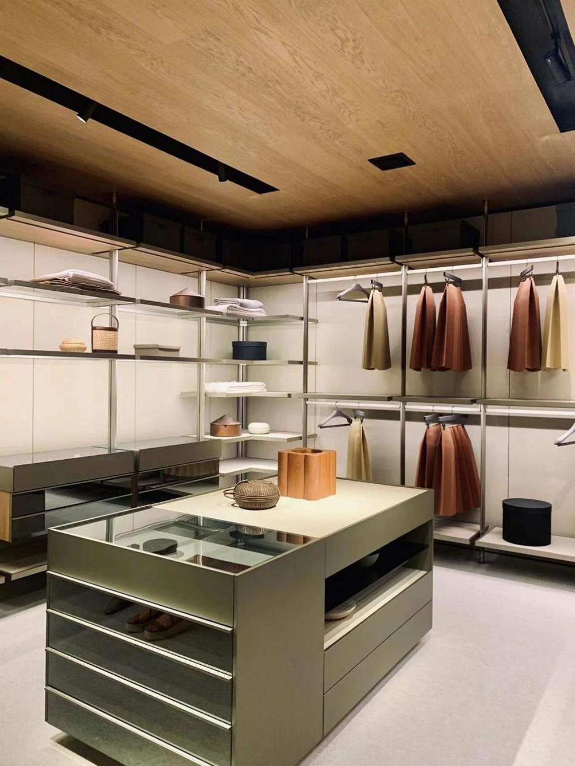 Open dressing collection